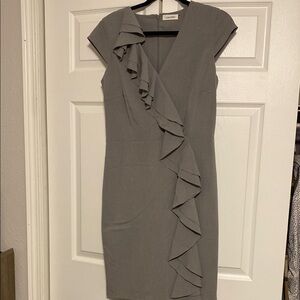 CALVIN KLEIN. Women’s dress.